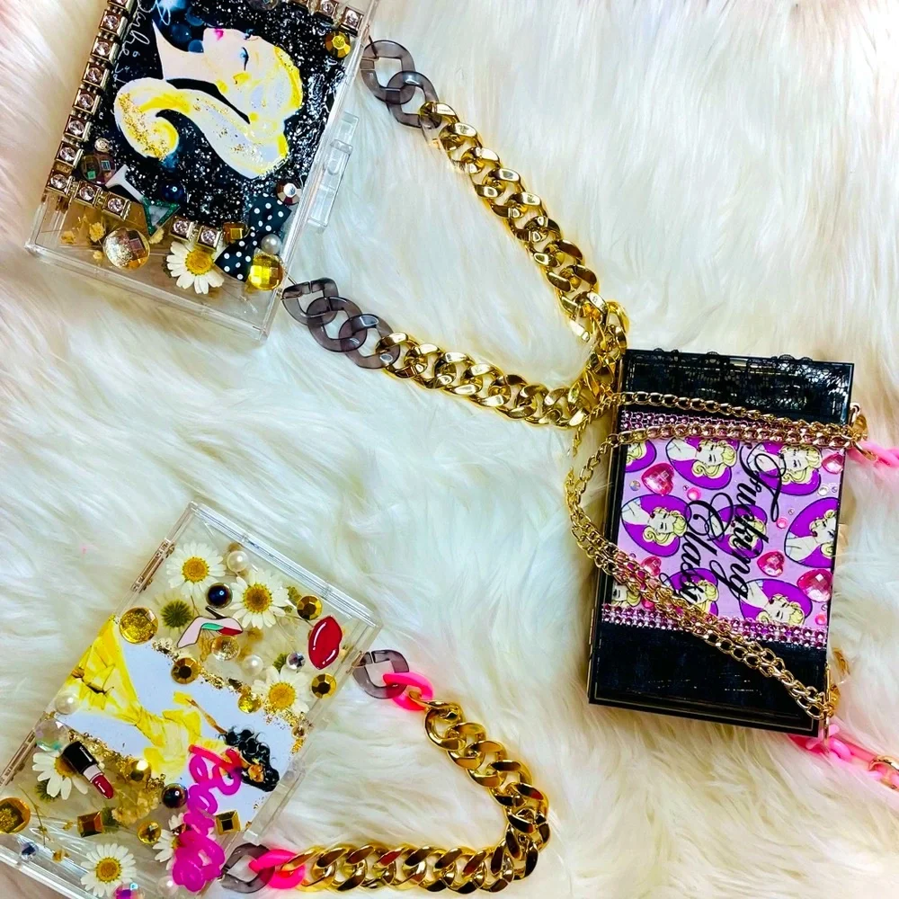 Barbie purse - Picture 5 of 7